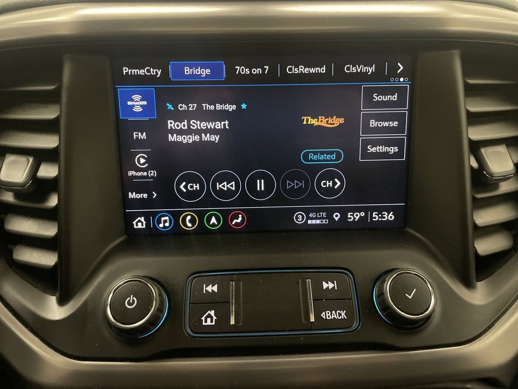 Used 2021 GMC Acadia AT4 w/ GMC Pro Grade Package image 7