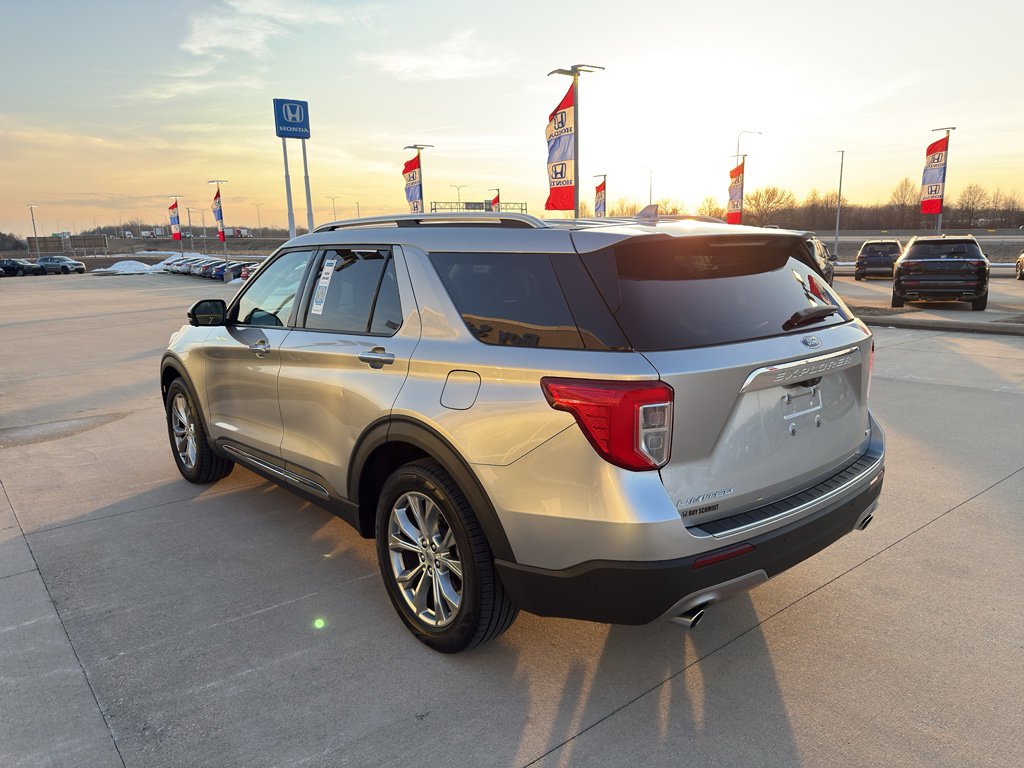 Used 2020 Ford Explorer Limited image 7