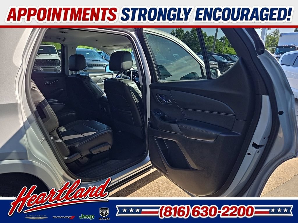 Used 2021 Chevrolet Traverse Premier AWD/4WD image 76