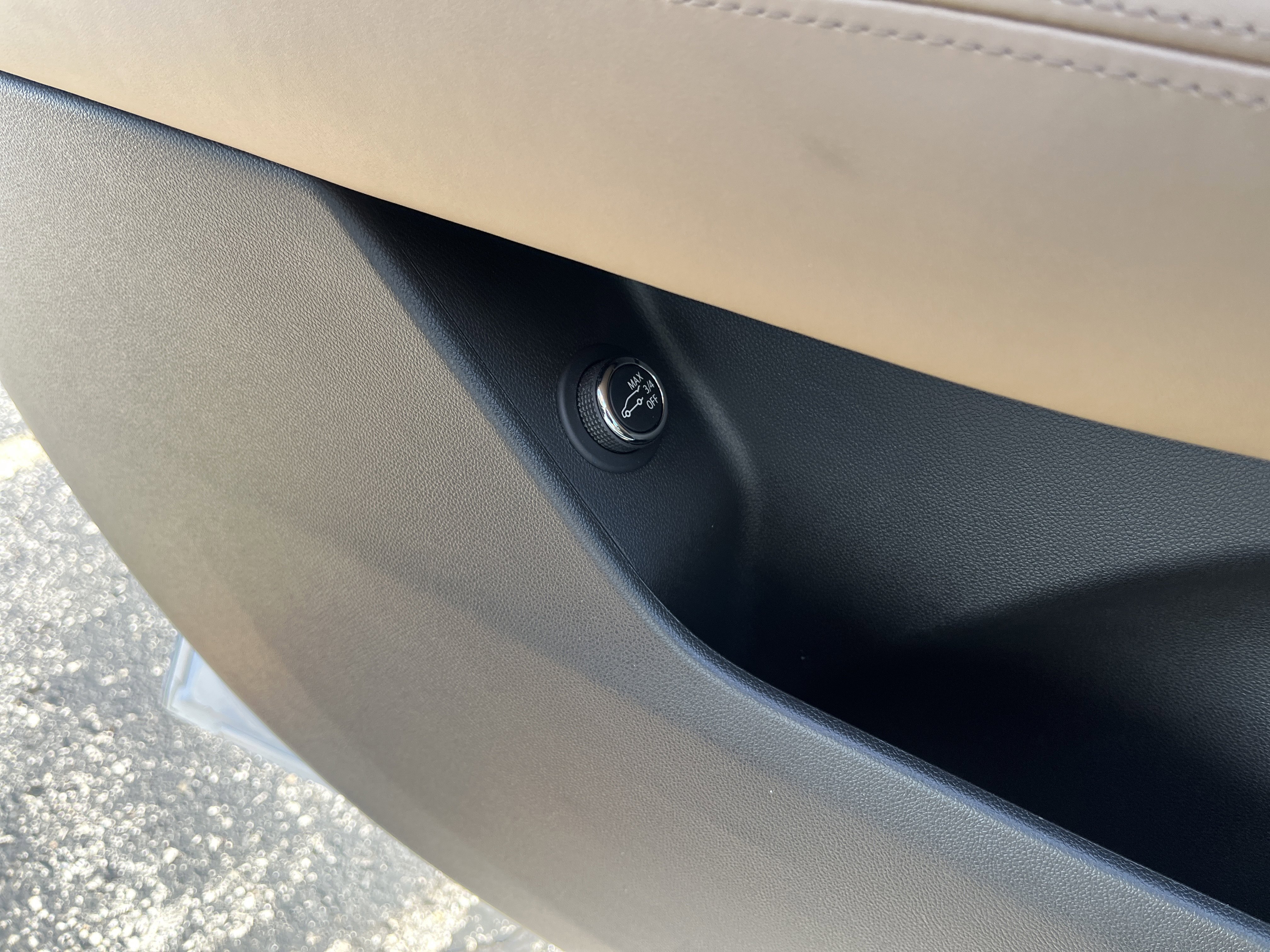 Used 2024 Cadillac XT6 Premium Luxury w/ Platinum Package image 12