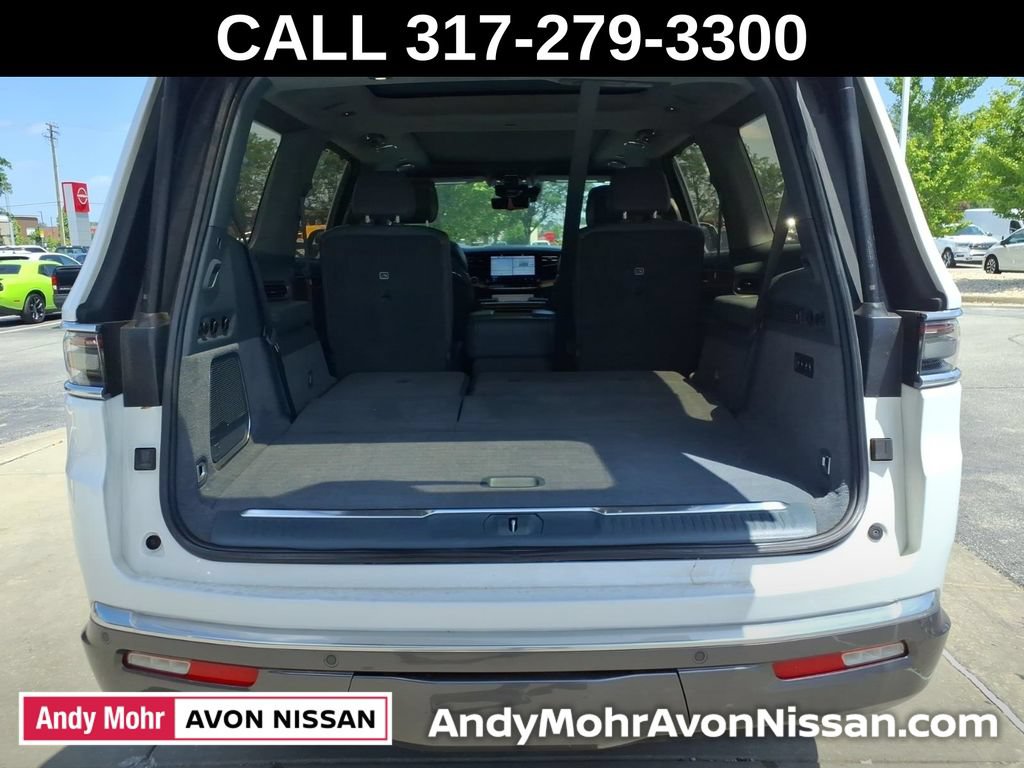 Used 2022 Jeep Grand Wagoneer Series II w/ Premium Group II AWD/4WD image 9