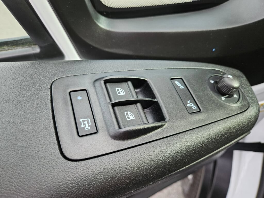 Used 2025 RAM ProMaster 2500 w/ Convenience Group FWD image 20