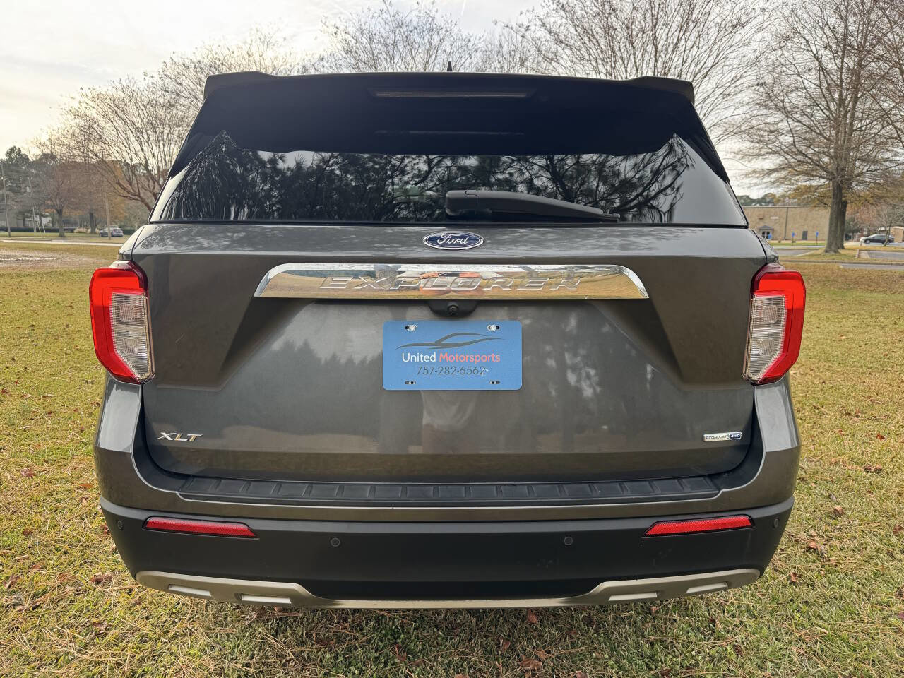 Used 2020 Ford Explorer XLT w/ Equipment Group 202A image 9