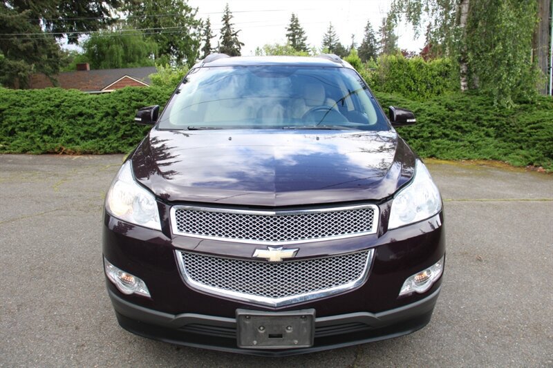 Used 2010 Chevrolet Traverse LTZ AWD/4WD image 11