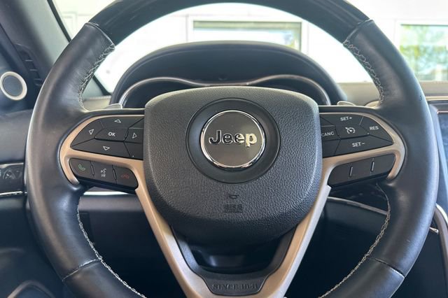 Used 2017 Jeep Grand Cherokee Overland image 22