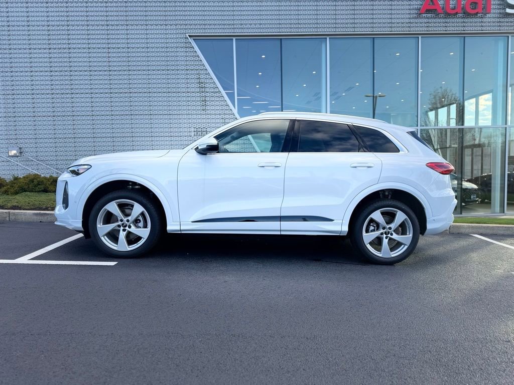 New 2025 Audi Q5 Premium Plus image 2