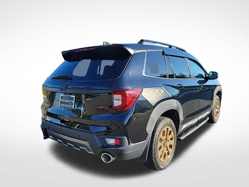 Used 2023 Honda Passport TrailSport image 3