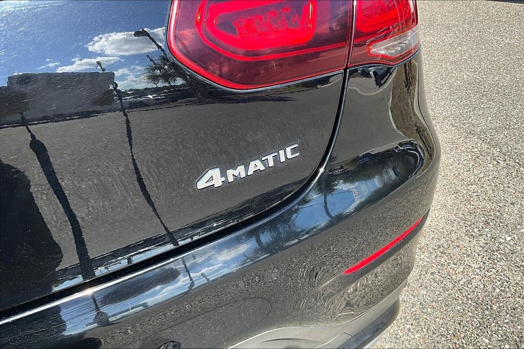 Used 2020 Mercedes-Benz GLC 300 4MATIC Coupe image 23