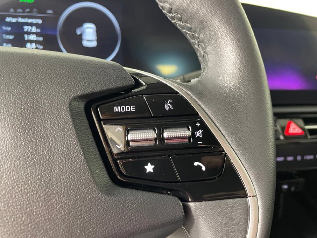 Used 2023 Kia Niro Wind w/ Wind Preserve Package FWD image 10