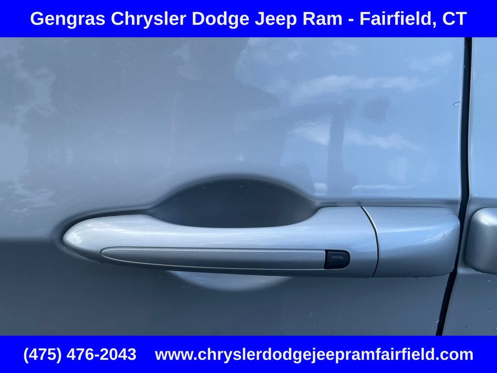 Certified 2024 Chrysler Pacifica Touring-L w/ S Appearance Package AWD/4WD image 22