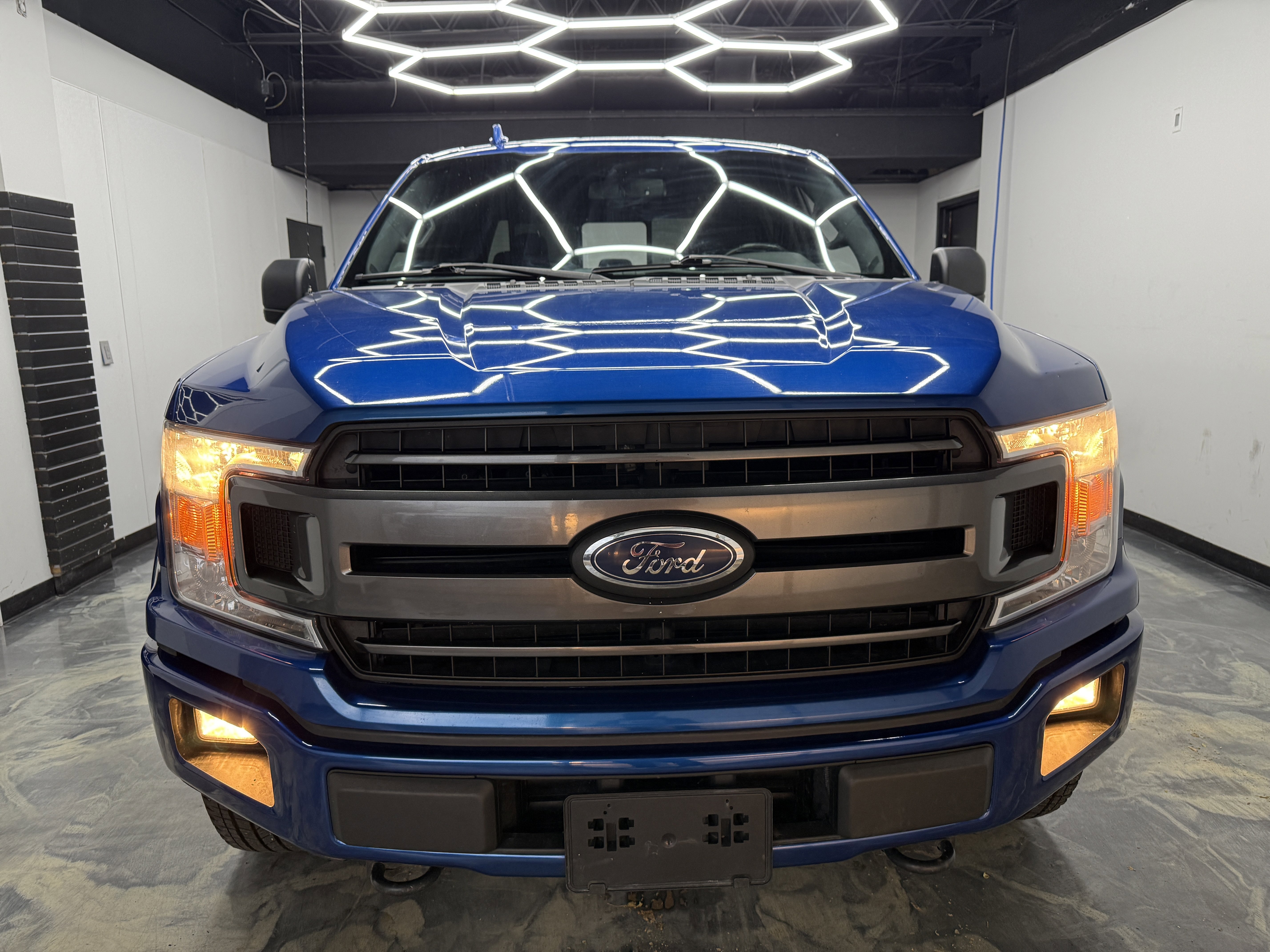 Used 2018 Ford F150 XLT w/ Equipment Group 302A Luxury image 6