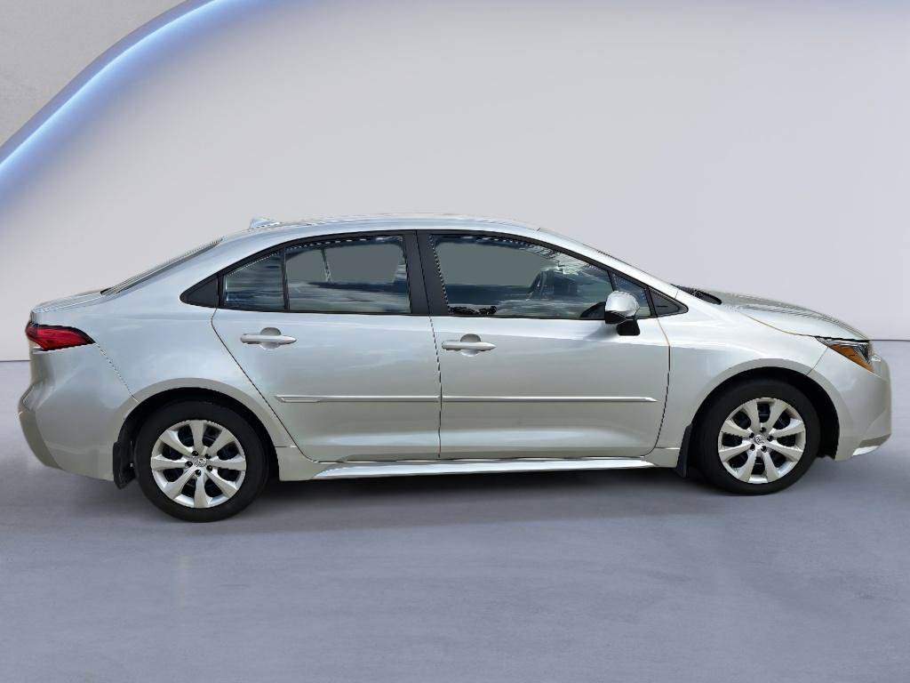 Used 2025 Toyota Corolla LE FWD image 7