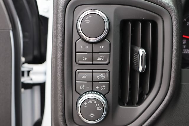New 2026 GMC Sierra 1500 Pro AWD/4WD image 13