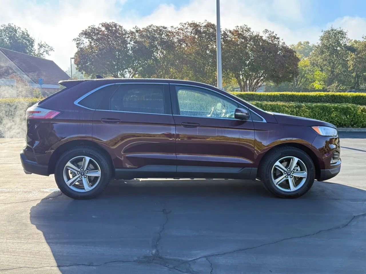 Used 2019 Ford Edge SEL w/ Equipment Group 201A image 4