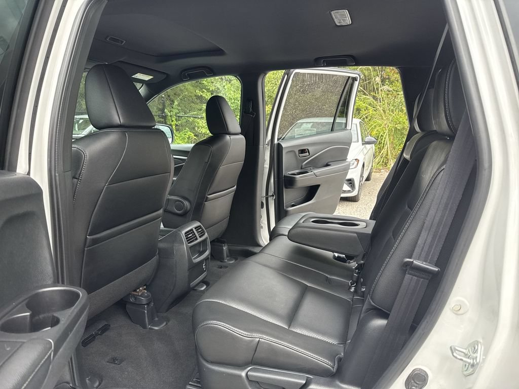Used 2023 Honda Passport EX-L image 25