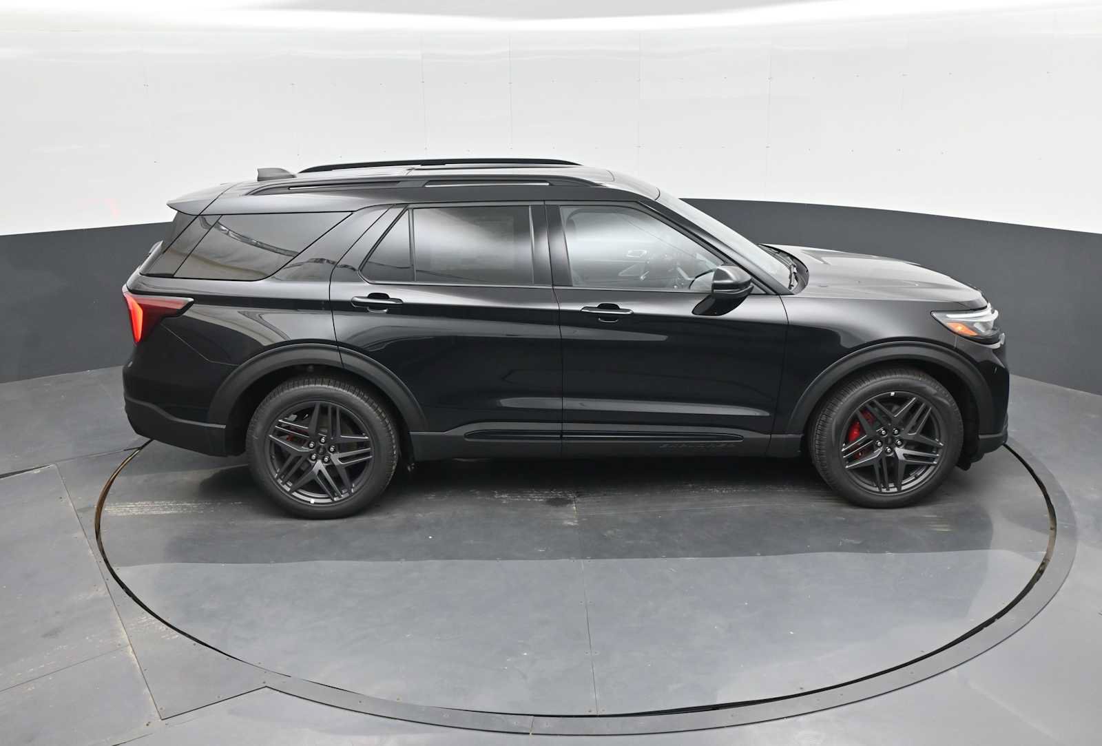 New 2026 Ford Explorer ST w/ Sun And Sound Package AWD/4WD image 28