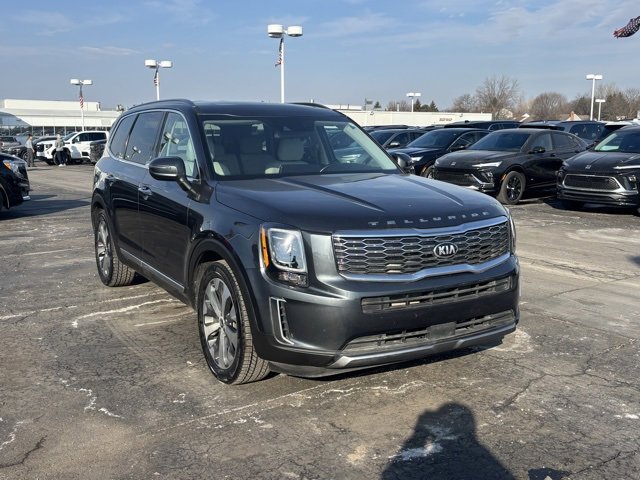Used 2020 Kia Telluride S w/ S 8 Passenger Seating Package image 3