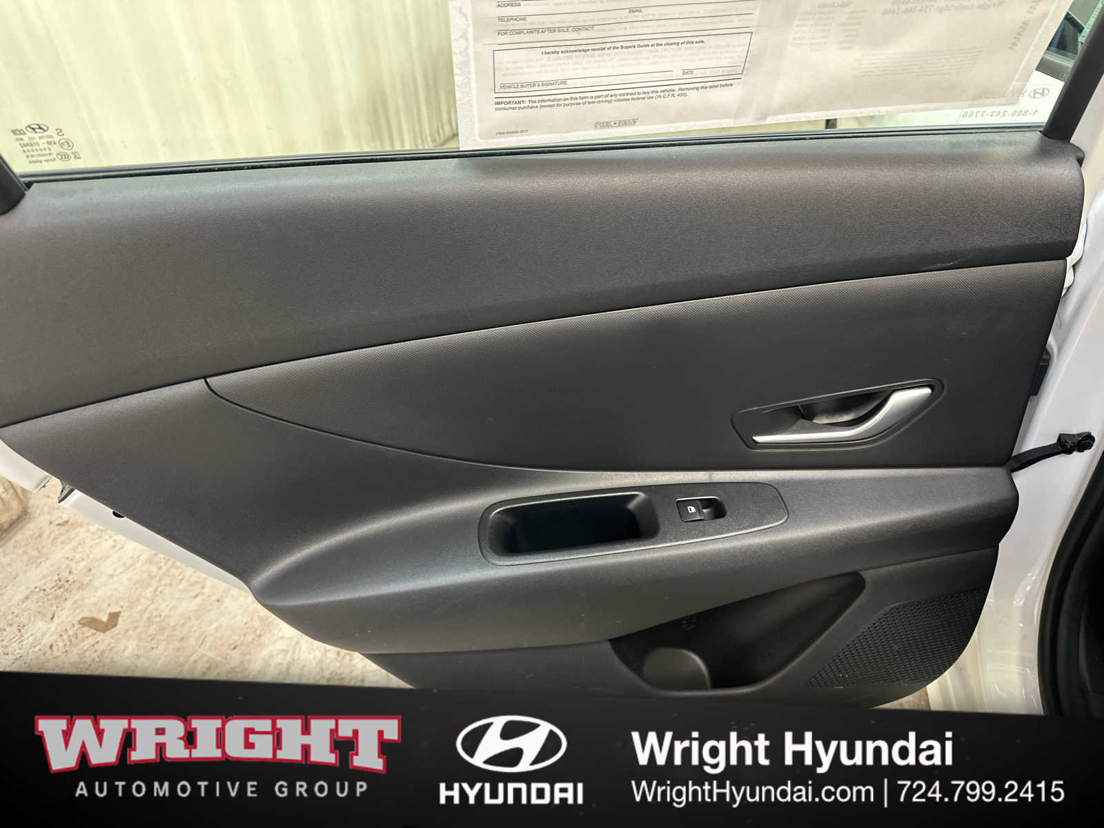 Certified 2025 Hyundai Elantra SE image 12