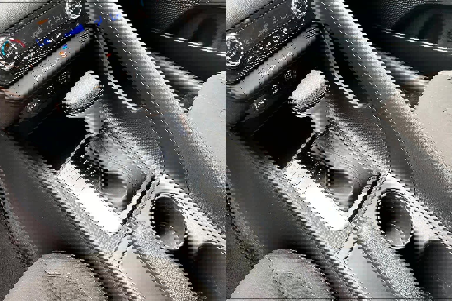 Used 2023 Hyundai Elantra SEL image 15