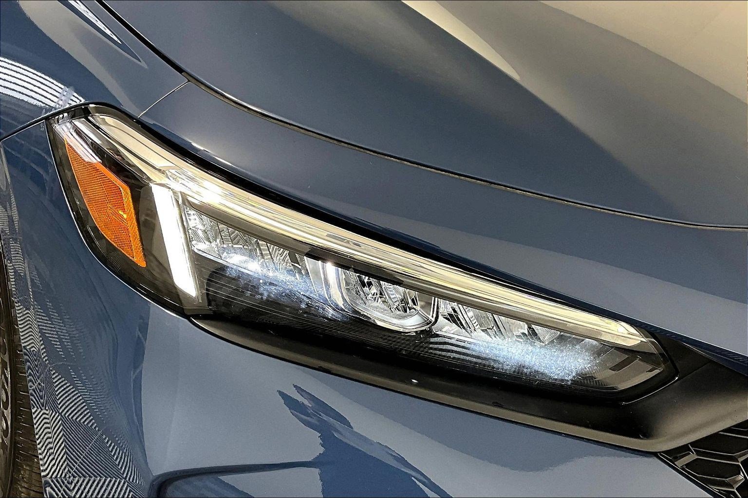 Used 2025 Honda Civic LX image 32