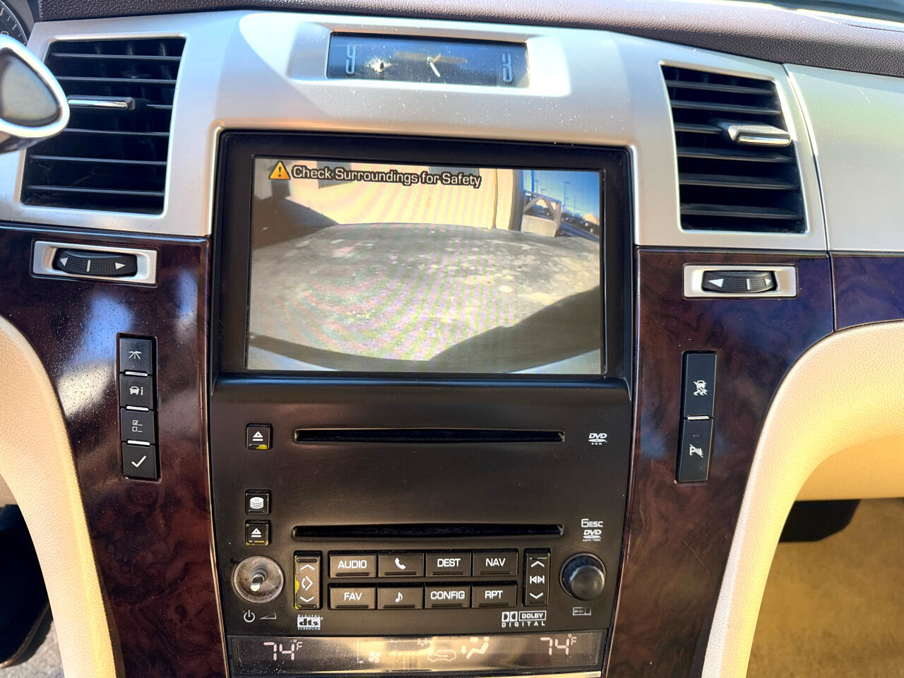 Used 2007 Cadillac Escalade AWD w/ Information Package image 26