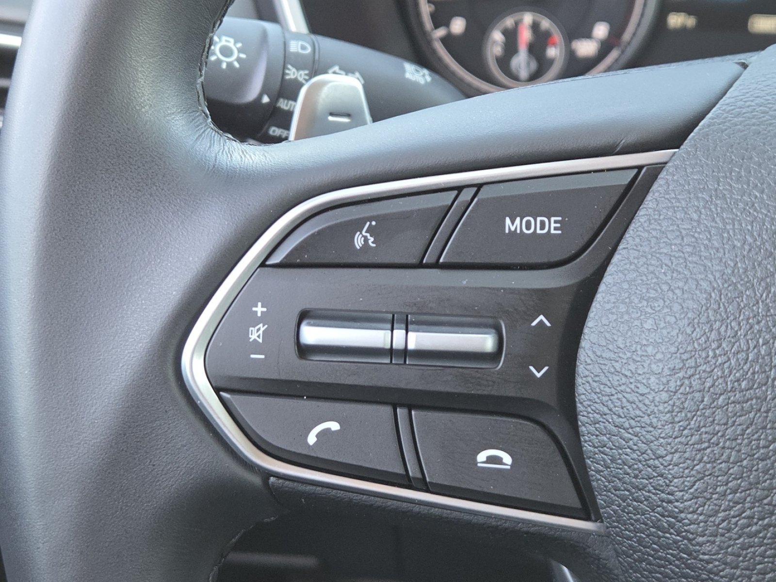 Used 2023 Hyundai Santa Fe SEL AWD/4WD image 30