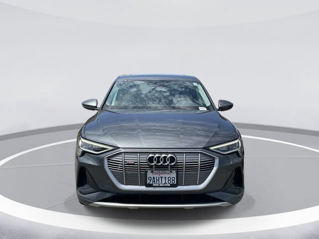 Used 2022 Audi e-tron Premium AWD/4WD image 2