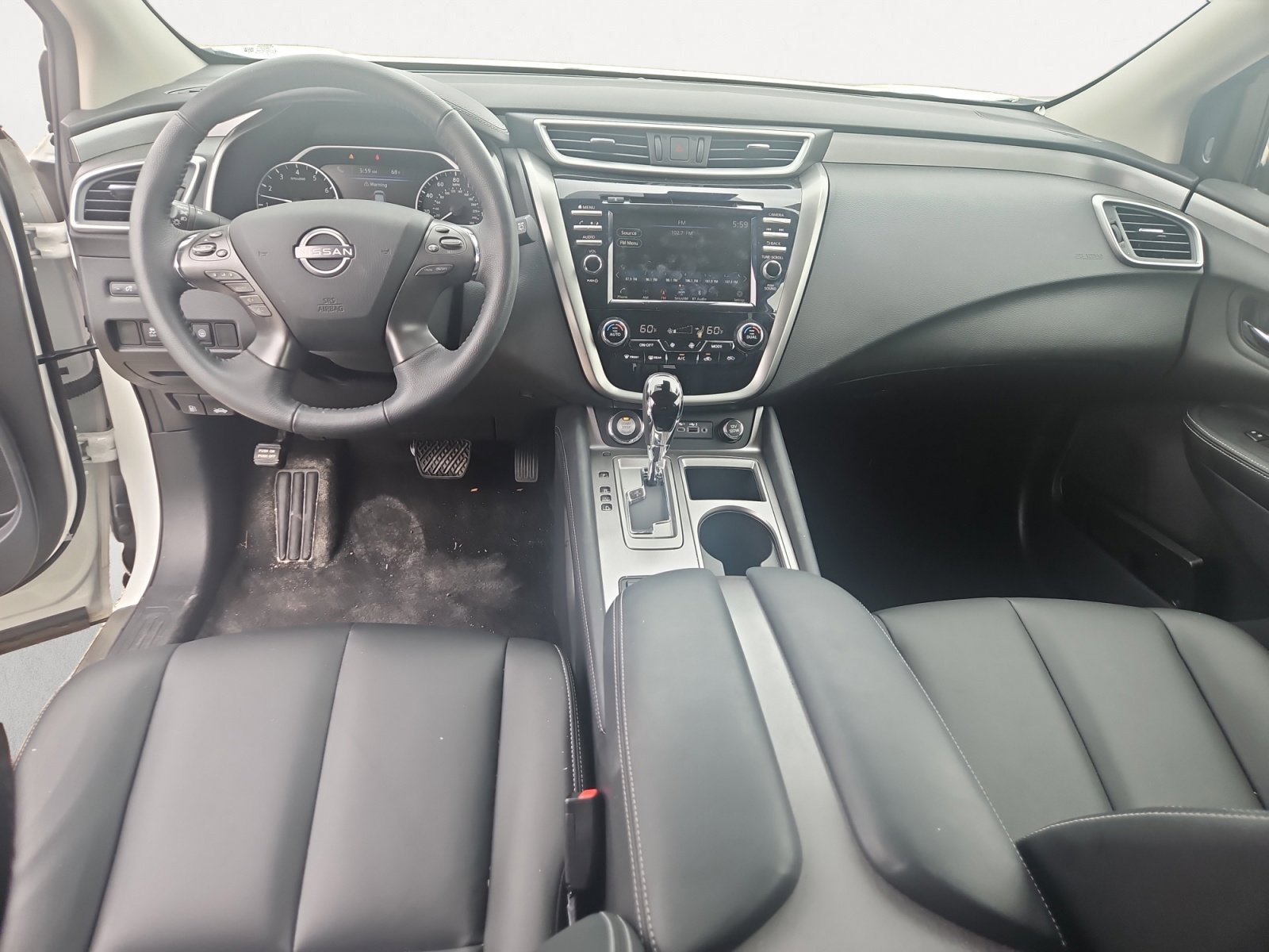 Certified 2024 Nissan Murano SV w/ SV Midnight Edition Package FWD image 17