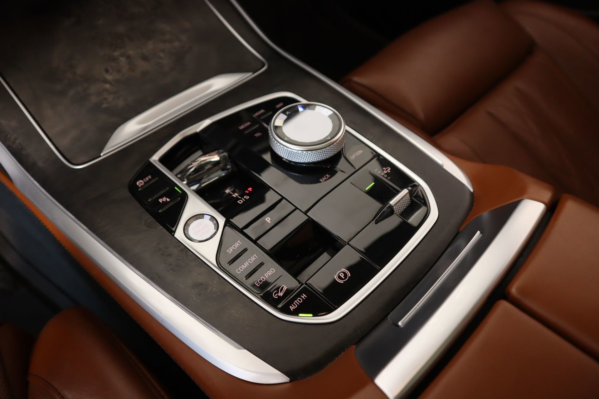 Used 2024 BMW X7 xDrive40i w/ Executive Package image 9