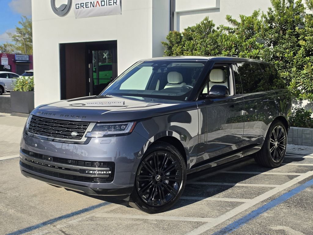Used 2025 Land Rover Range Rover SE AWD/4WD image 1