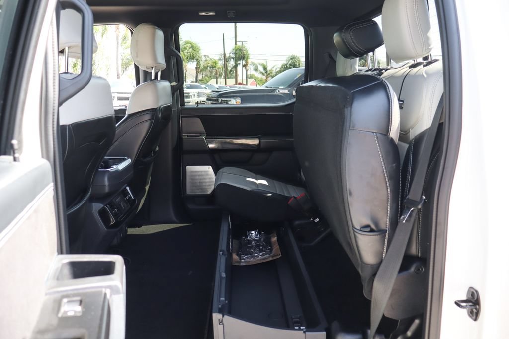 Used 2022 Ford F150 Lightning Platinum AWD/4WD image 44