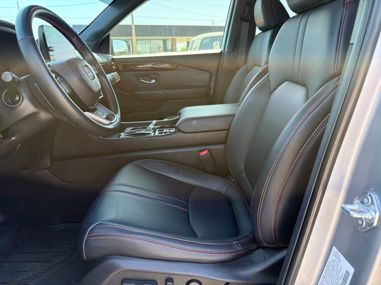 Certified 2025 Honda Pilot TrailSport image 14