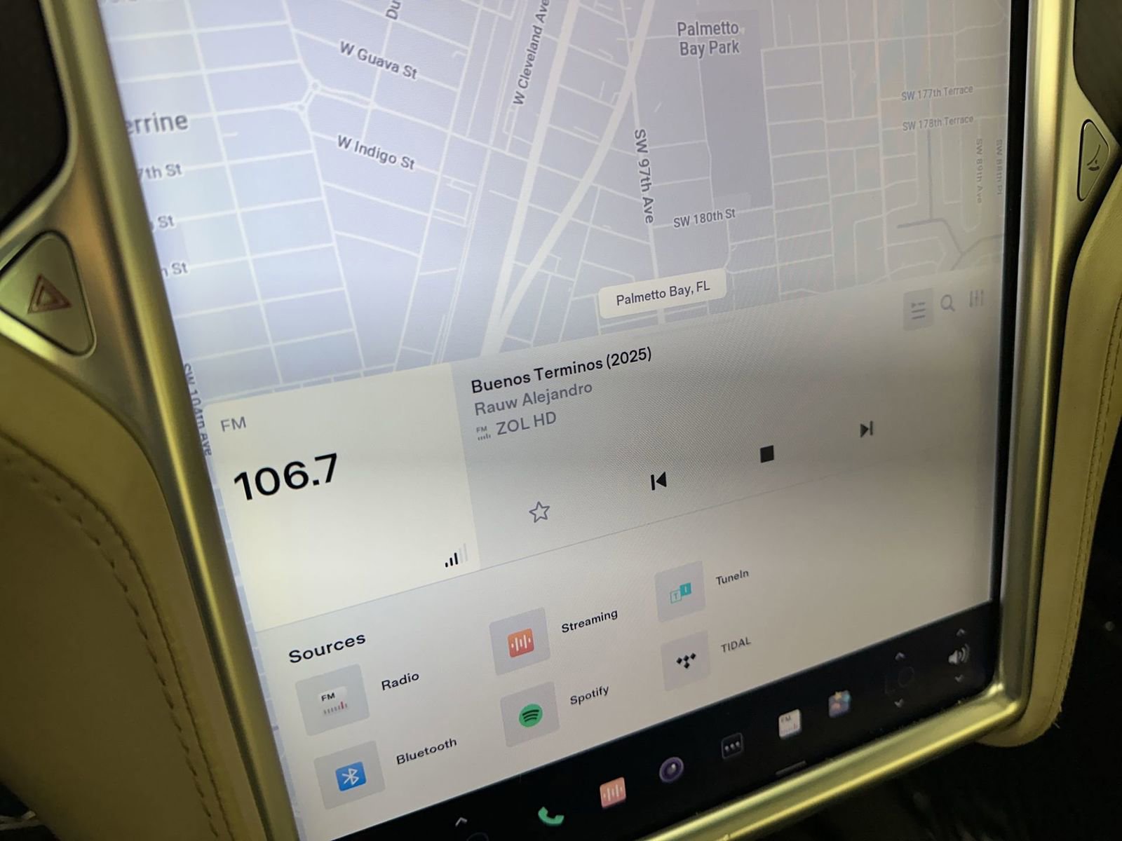 Used 2017 Tesla Model X 75D image 14