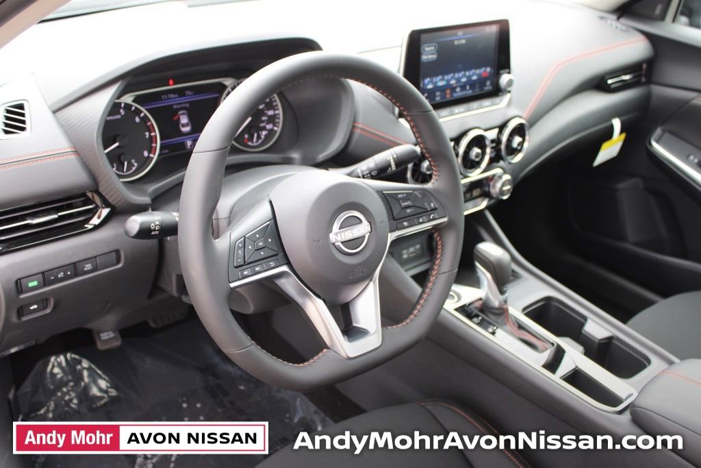 New 2025 Nissan Sentra SR w/ Midnight Edition image 10