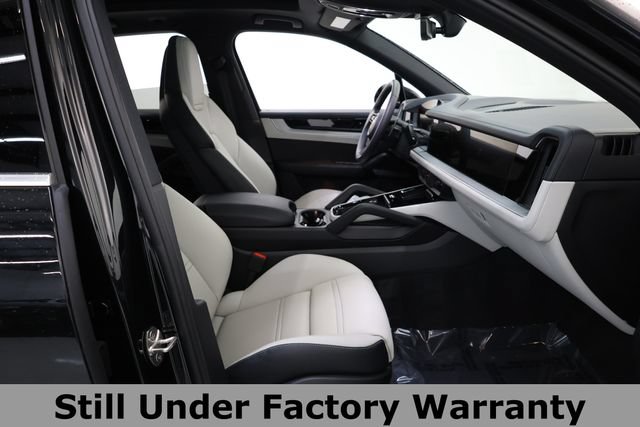Used 2026 Porsche Cayenne AWD/4WD image 15