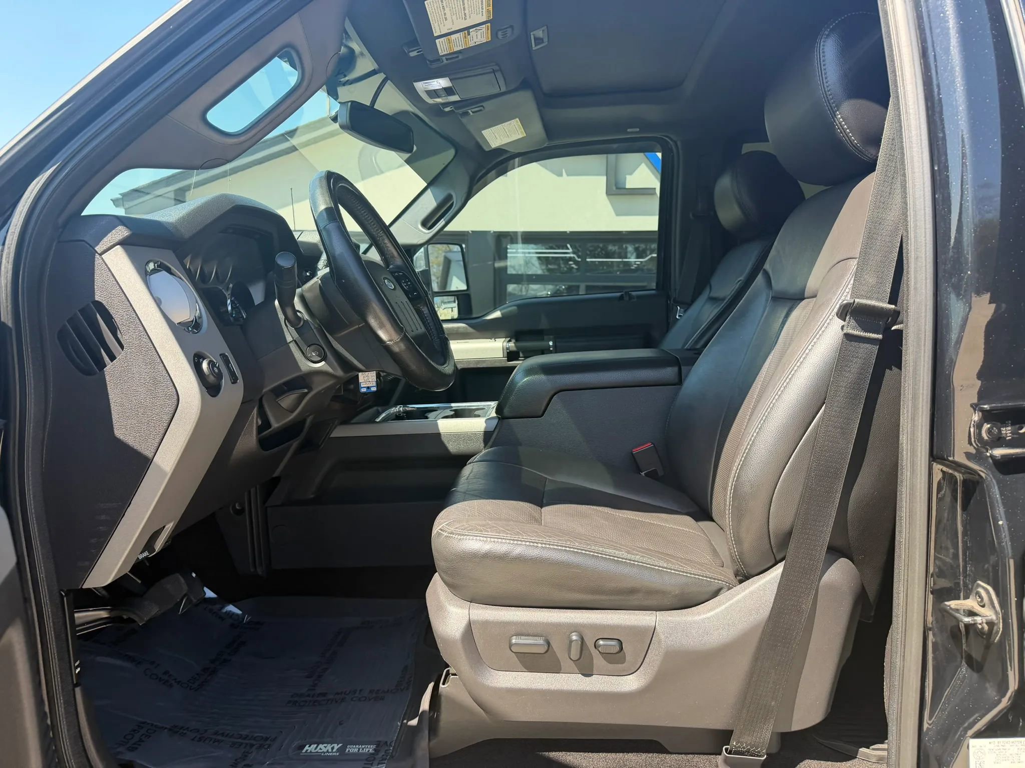Used 2015 Ford F350 Lariat w/ Lariat Ultimate Package AWD/4WD image 15
