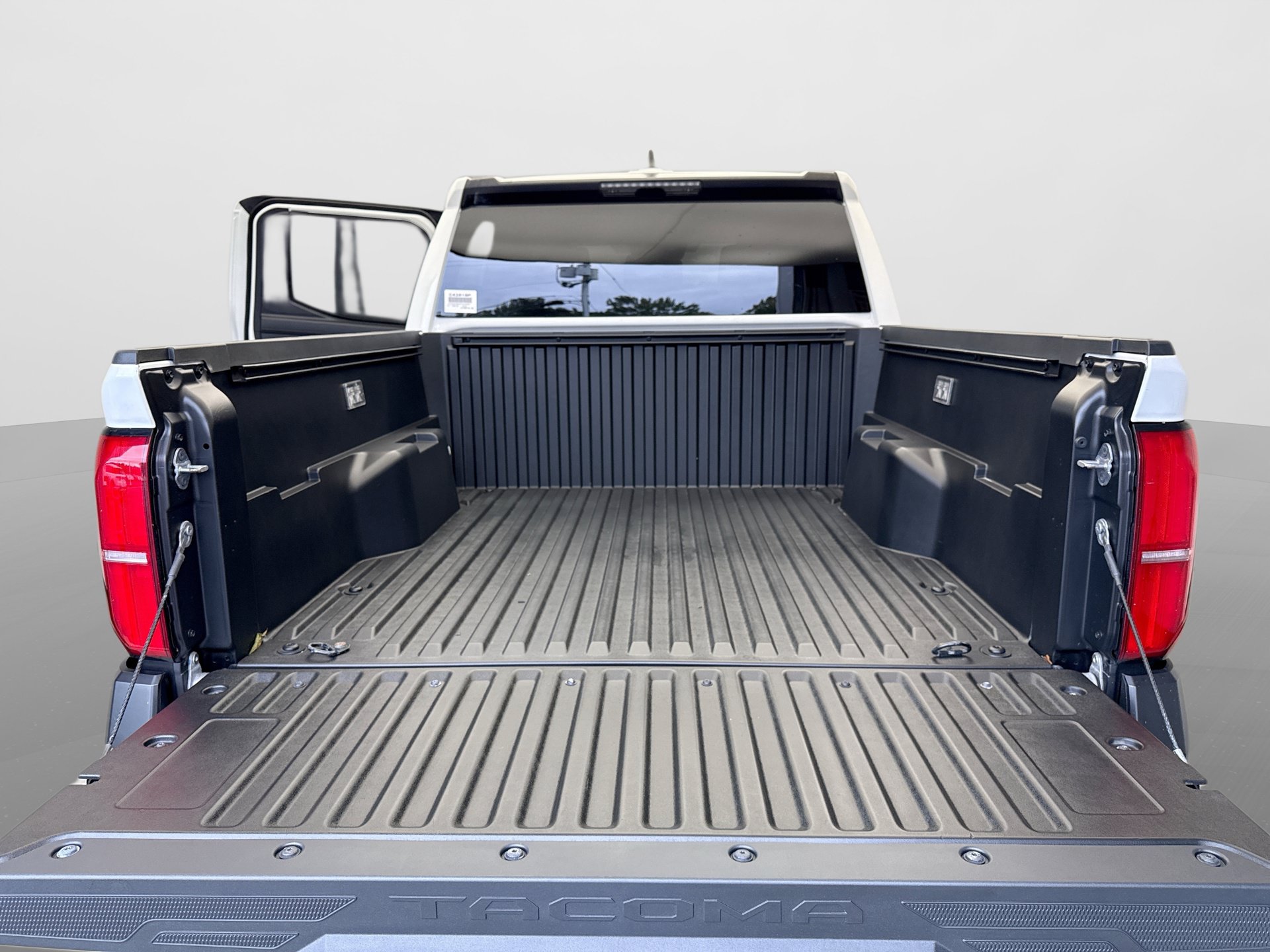 Used 2025 Toyota Tacoma SR RWD image 22