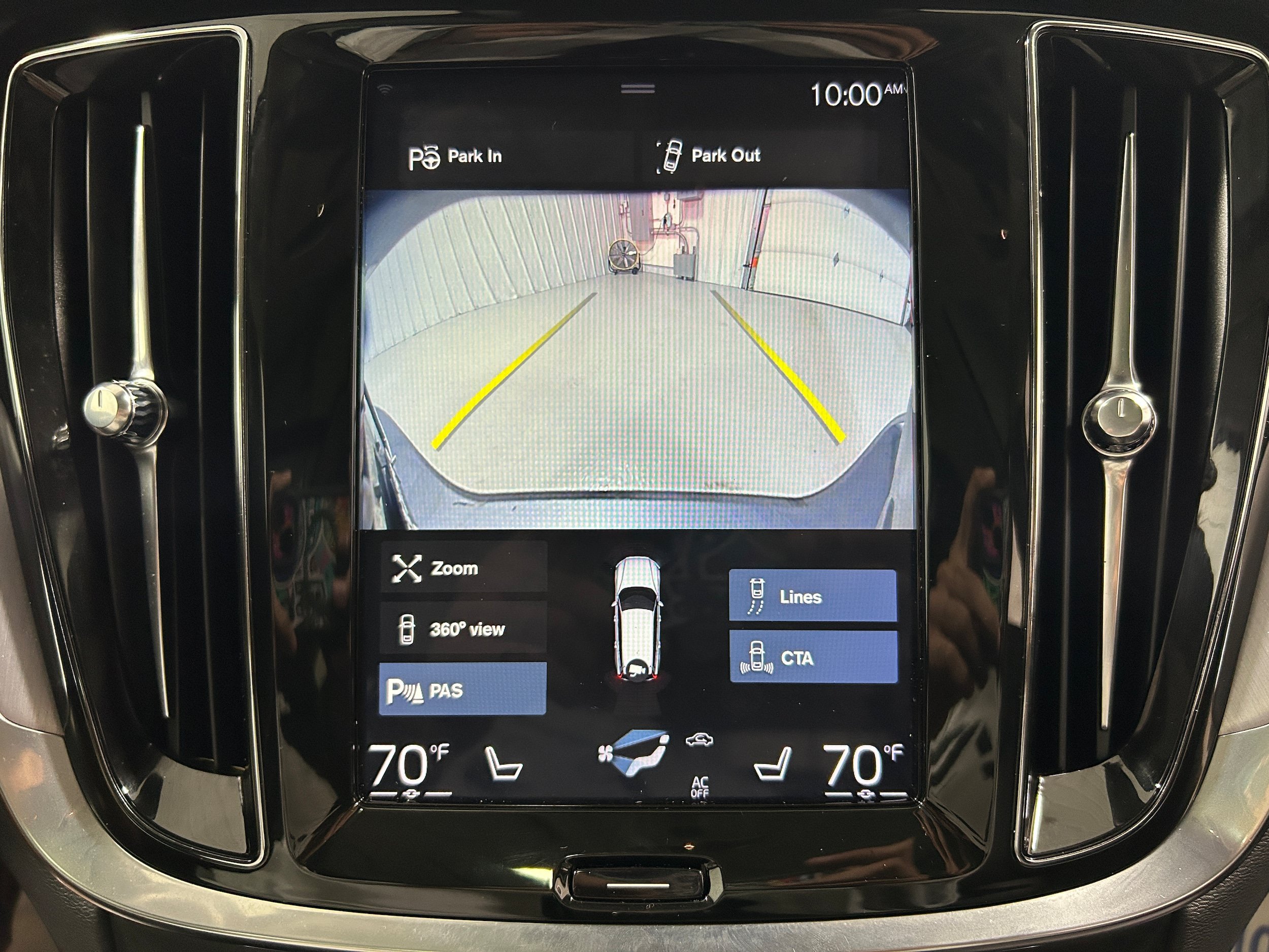 Used 2020 Volvo V60 T5 Cross Country AWD/4WD image 9