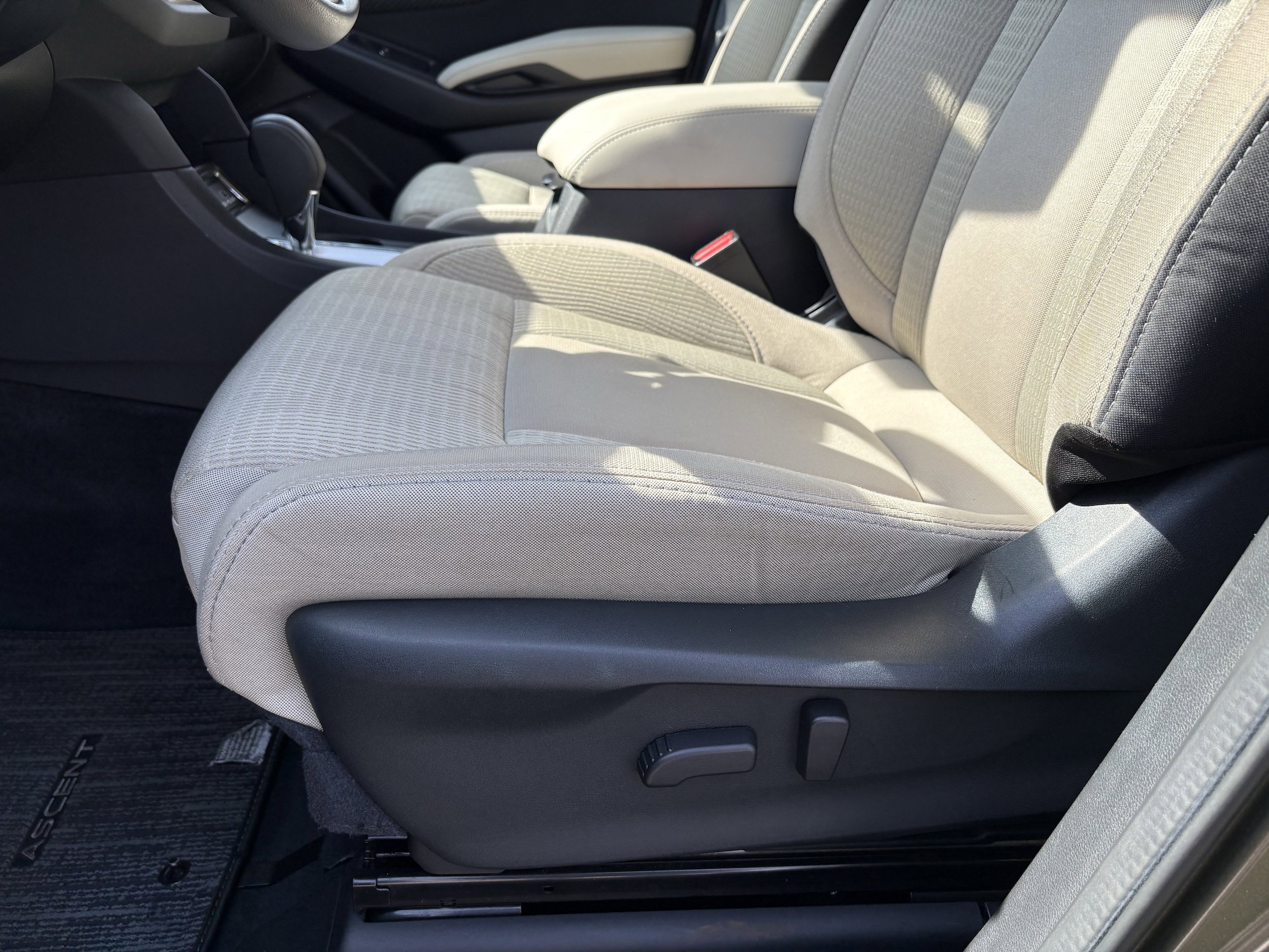 Certified 2025 Subaru Ascent Premium AWD/4WD image 27