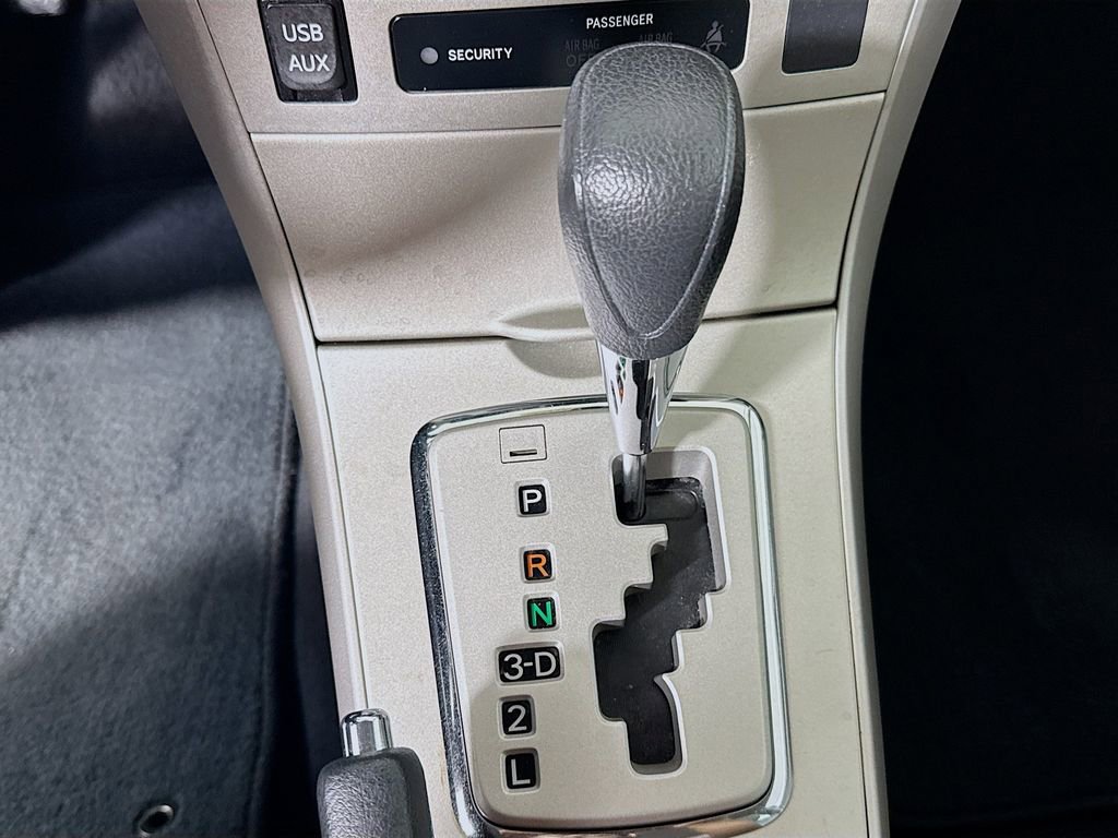 Used 2013 Toyota Corolla LE image 16