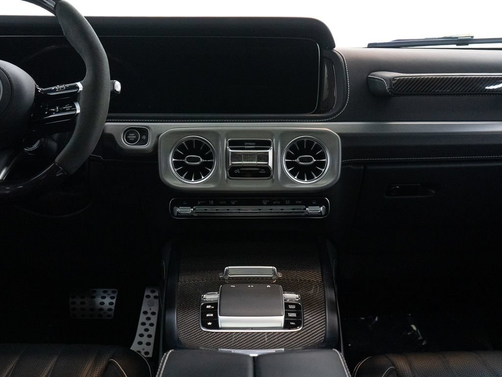 Used 2025 Mercedes-Benz G 63 AMG 4MATIC image 31