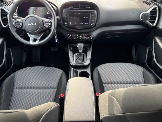 Used 2024 Kia Soul LX w/ Option Group 015 FWD image 13
