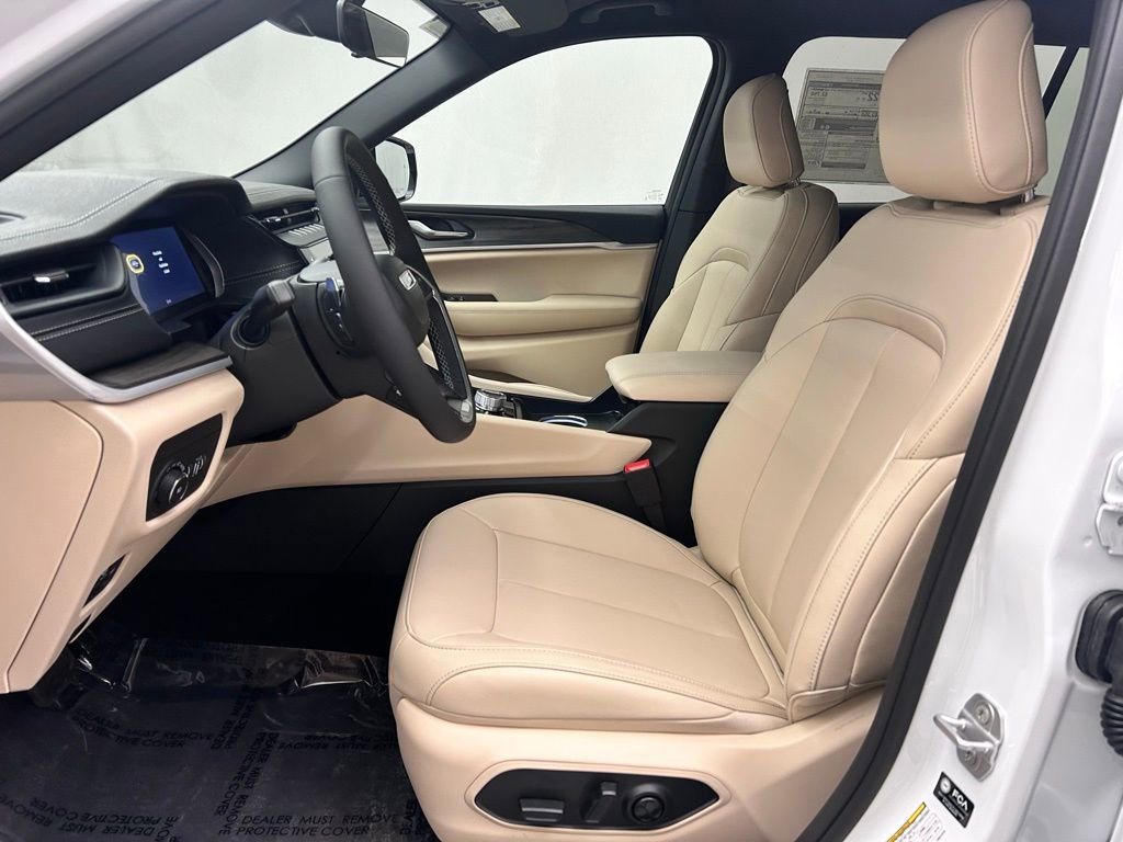 New 2026 Jeep Grand Cherokee L Limited image 12