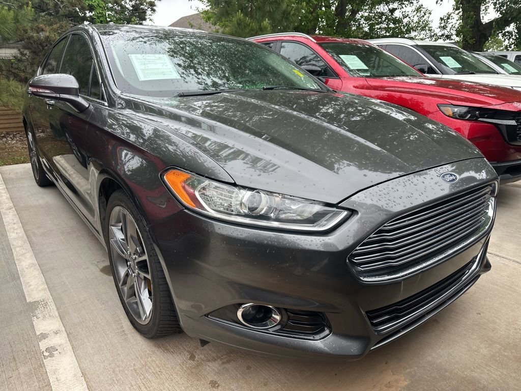 Used 2016 Ford Fusion Titanium FWD image 2
