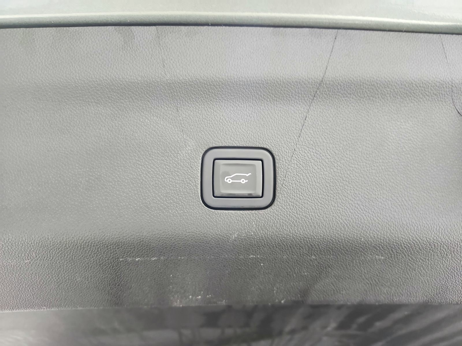 Used 2023 Chevrolet Tahoe Premier image 51