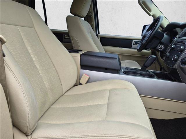 Used 2017 Ford Expedition XLT RWD image 23