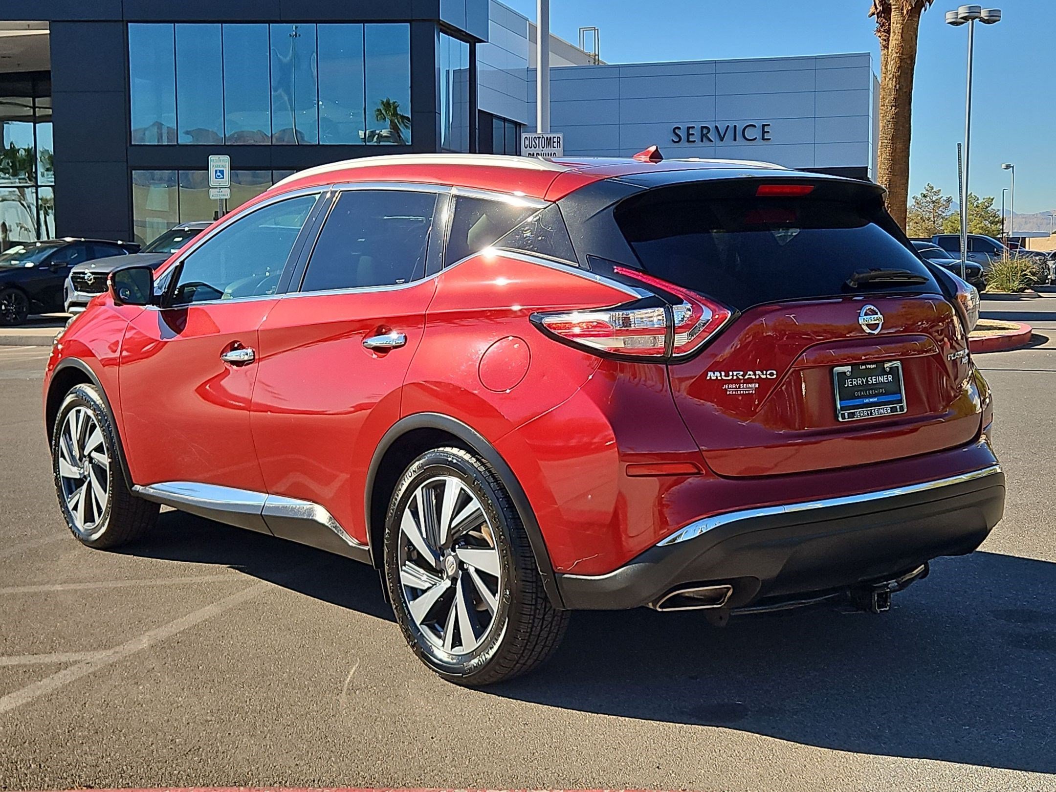 Used 2015 Nissan Murano Platinum w/ Platinum Technology Package AWD/4WD image 3