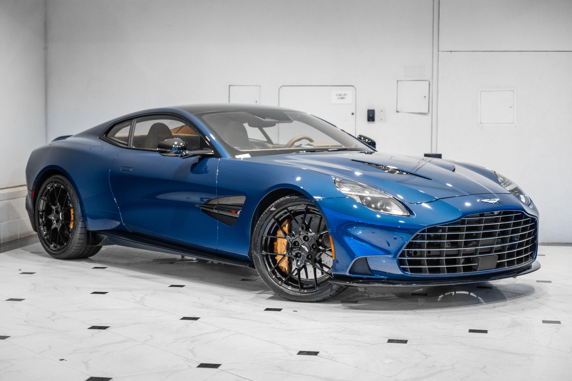 New 2025 Aston Martin Vanquish RWD image 42