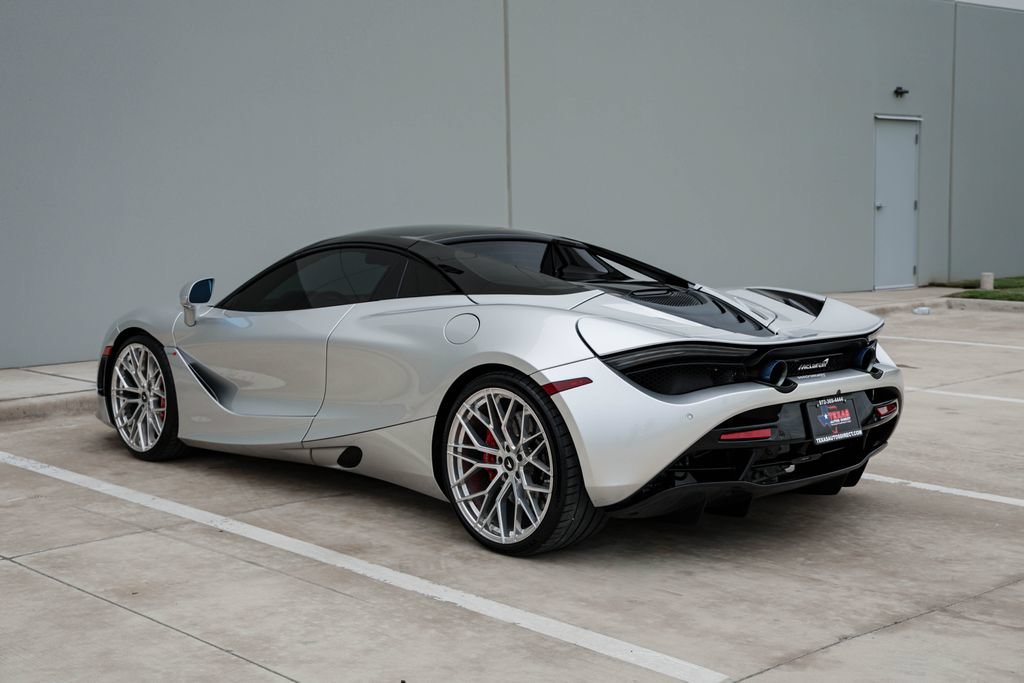 Used 2020 McLaren 720S Performance RWD image 26