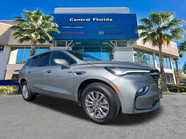 Used 2024 Buick Enclave Premium image 2